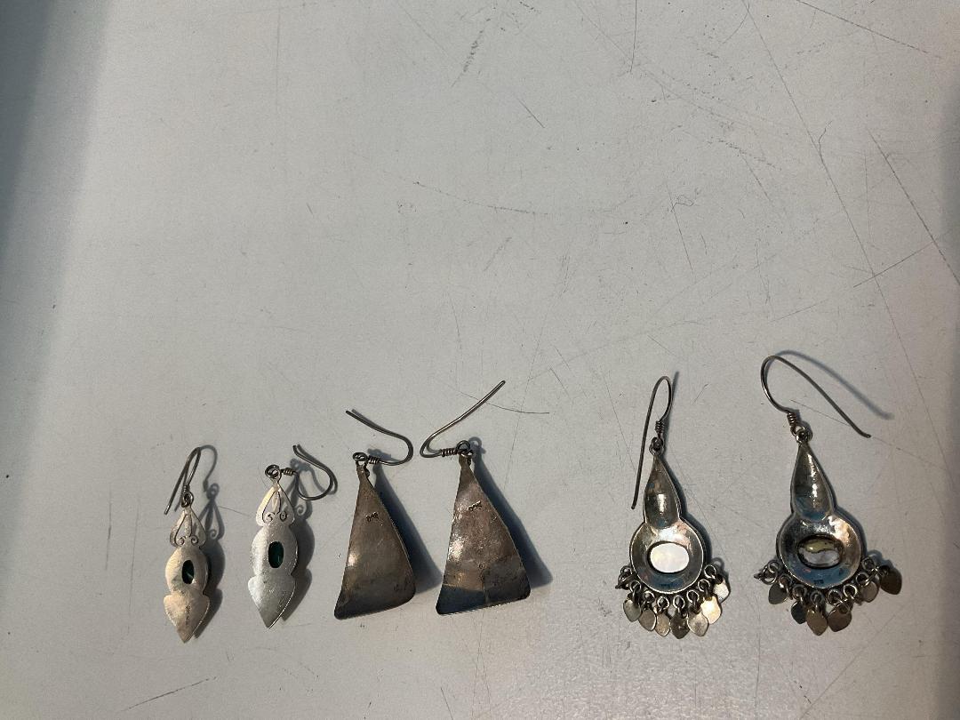 Photo '5' of Earrings, Rings, Brooches and Pendants