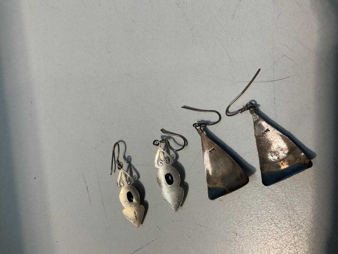 Photo '6' of Earrings, Rings, Brooches and Pendants