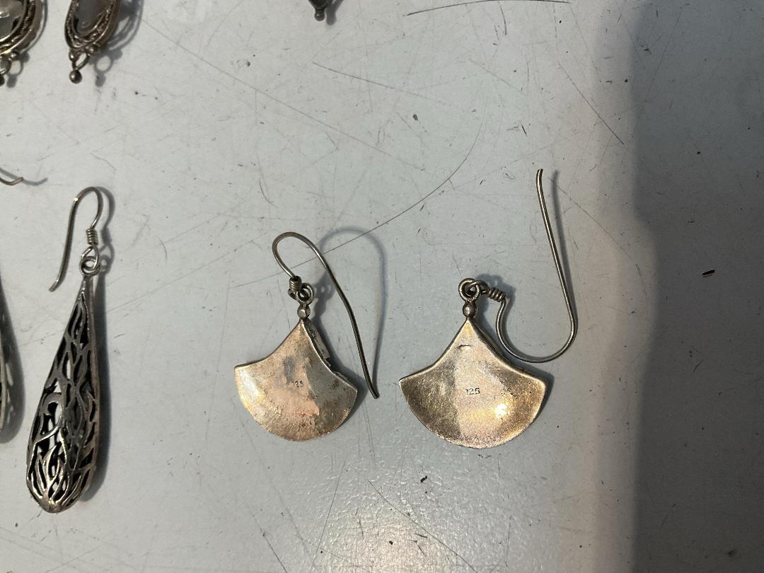 Photo '16' of Earrings, Rings, Brooches and Pendants