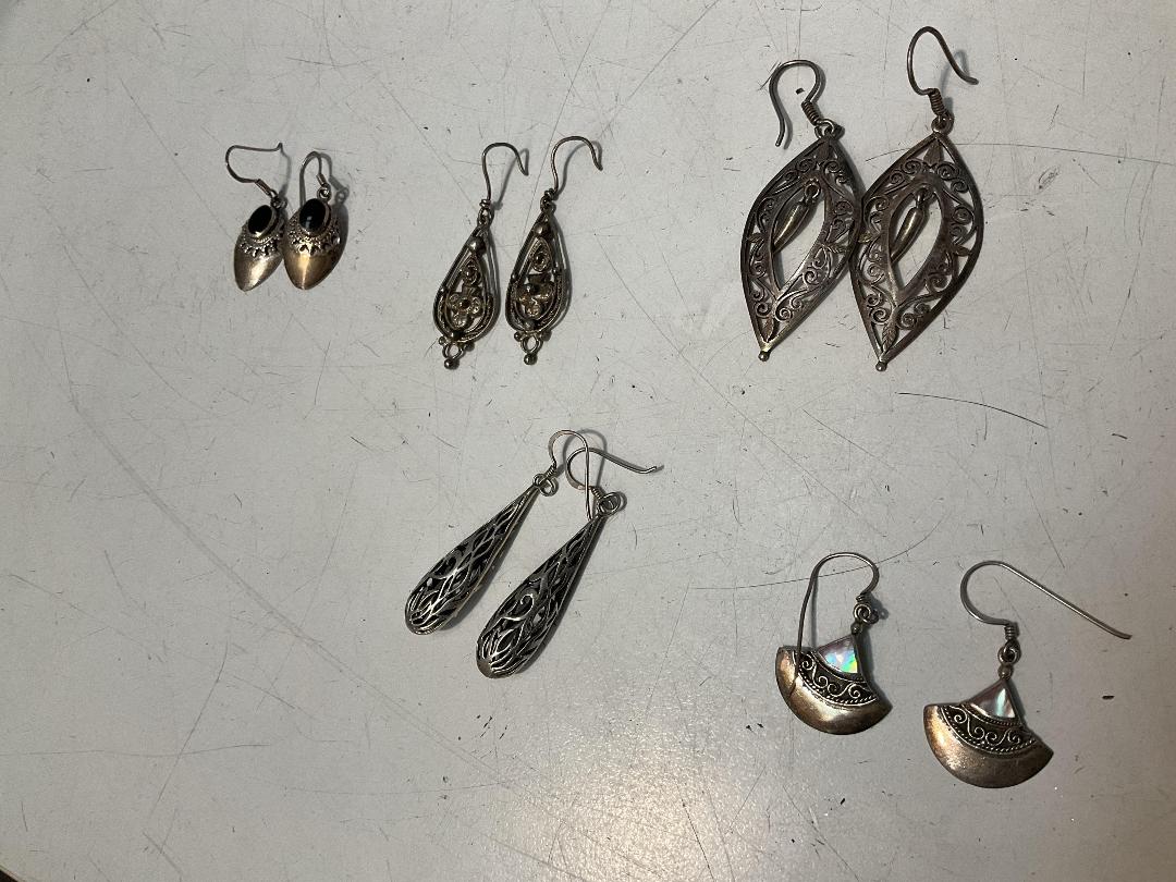 Photo '14' of Earrings, Rings, Brooches and Pendants