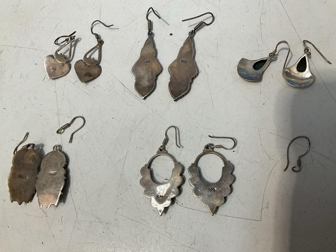 Photo '23' of Earrings, Rings, Brooches and Pendants