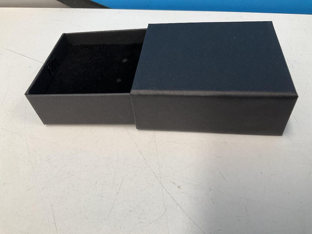 Photo '6' of 52x Approx Slide Open Black Coloured Earring/Jellewery Boxes and 1x Gift Box Photo '6' of 52x Approx Slide Open Black Coloured Earring/Jellewery Boxes and 1x Gift Box
