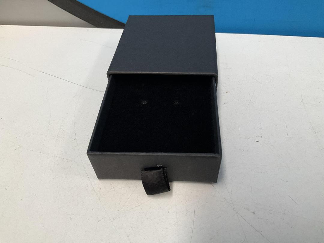 Photo '4' of 52x Approx Slide Open Black Coloured Earring/Jellewery Boxes and 1x Gift Box Photo '4' of 52x Approx Slide Open Black Coloured Earring/Jellewery Boxes and 1x Gift Box