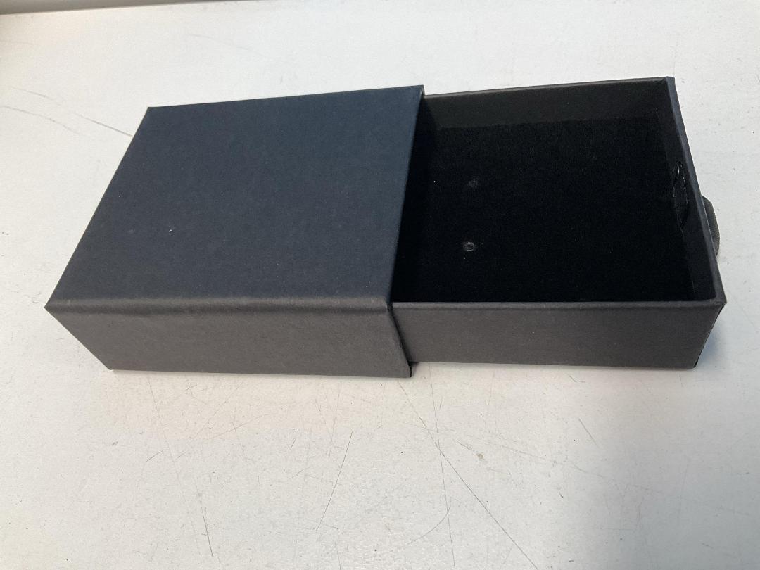 Photo '8' of 52x Approx Slide Open Black Coloured Earring/Jellewery Boxes and 1x Gift Box Photo '8' of 52x Approx Slide Open Black Coloured Earring/Jellewery Boxes and 1x Gift Box