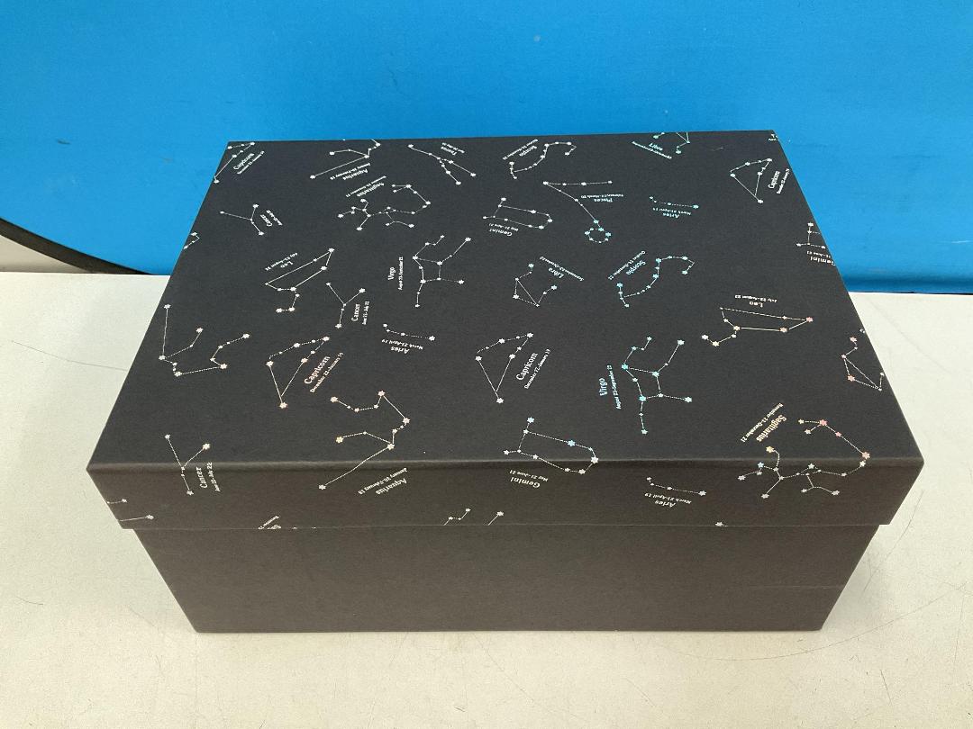 Photo '11' of 52x Approx Slide Open Black Coloured Earring/Jellewery Boxes and 1x Gift Box Photo '11' of 52x Approx Slide Open Black Coloured Earring/Jellewery Boxes and 1x Gift Box