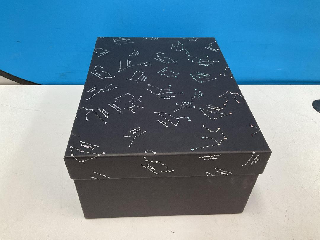 Photo '13' of 52x Approx Slide Open Black Coloured Earring/Jellewery Boxes and 1x Gift Box Photo '13' of 52x Approx Slide Open Black Coloured Earring/Jellewery Boxes and 1x Gift Box