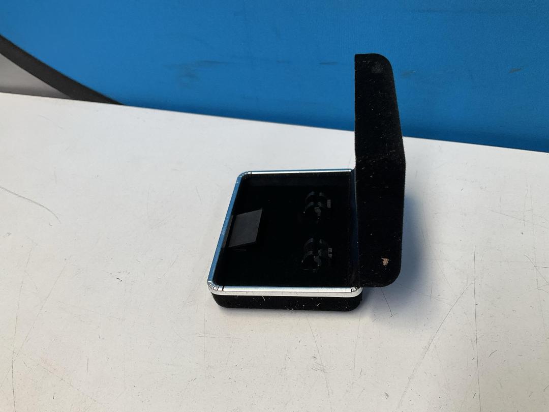 Photo '5' of 19x Black Metal & Fabric Jewellery Boxes *NEW* Photo '5' of 19x Black Metal & Fabric Jewellery Boxes *NEW*