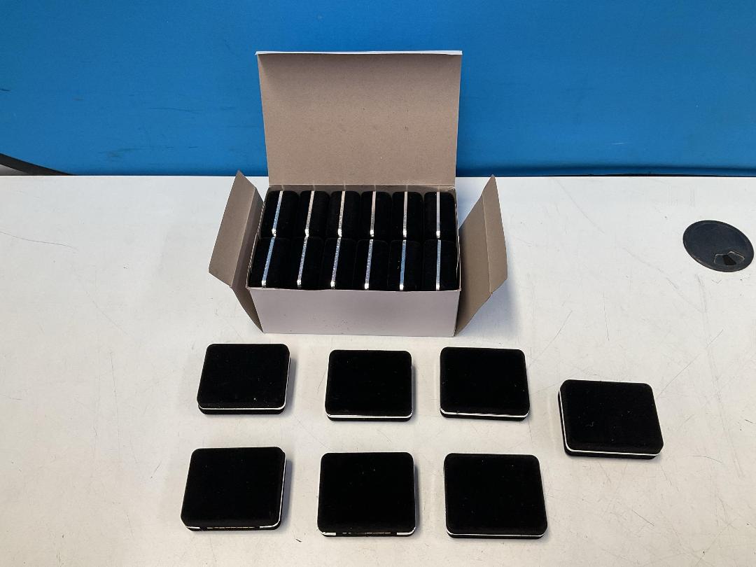 Photo '9' of 19x Black Metal & Fabric Jewellery Boxes *NEW* Photo '9' of 19x Black Metal & Fabric Jewellery Boxes *NEW*
