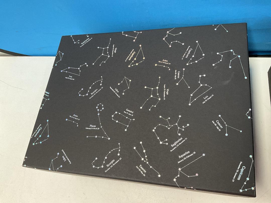 Photo '12' of Bulk Lot of Slide Open Black Coloured Earring/Jellewery Boxes and 2x Gift Boxes