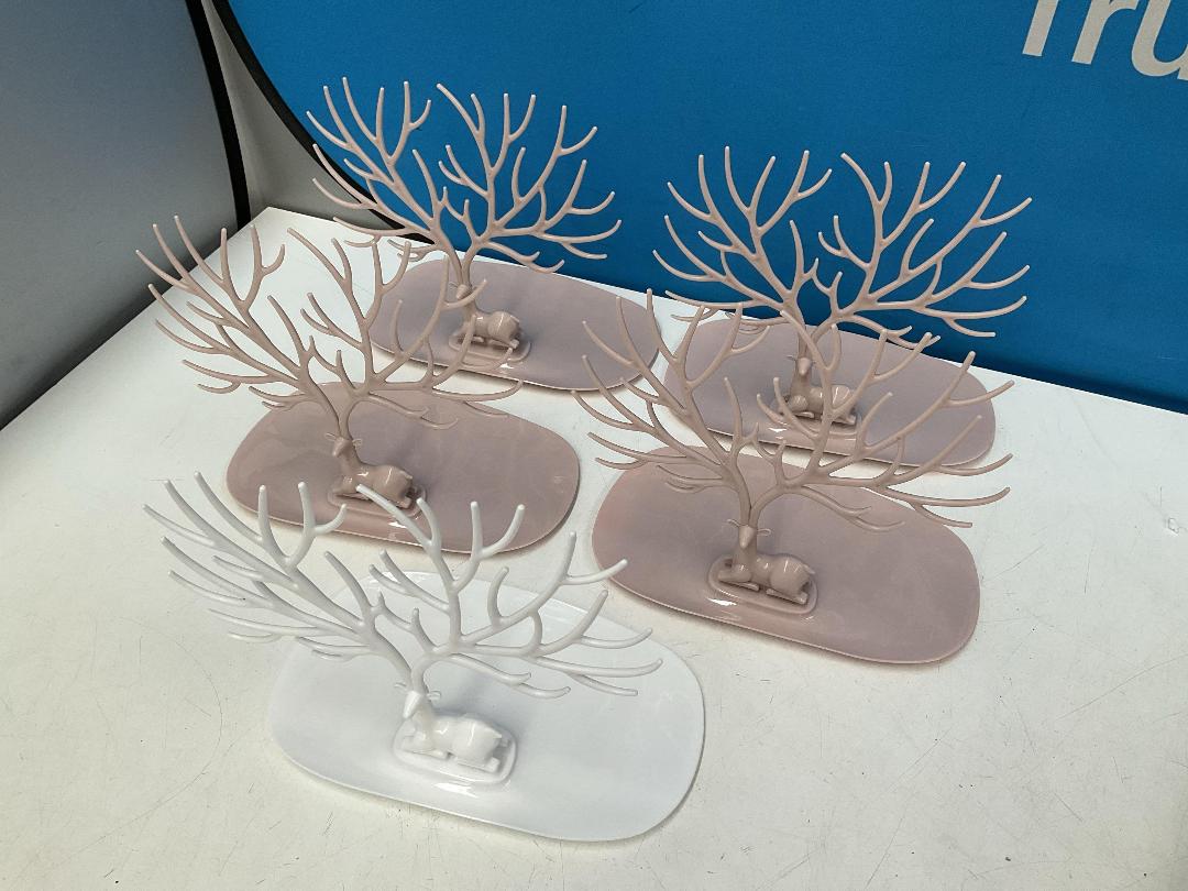 Photo '5' of 5x Deer Jewellery Holders *NEW*