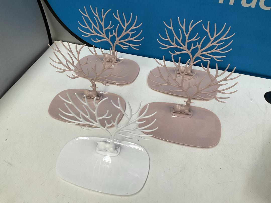 Photo '6' of 5x Deer Jewellery Holders *NEW*