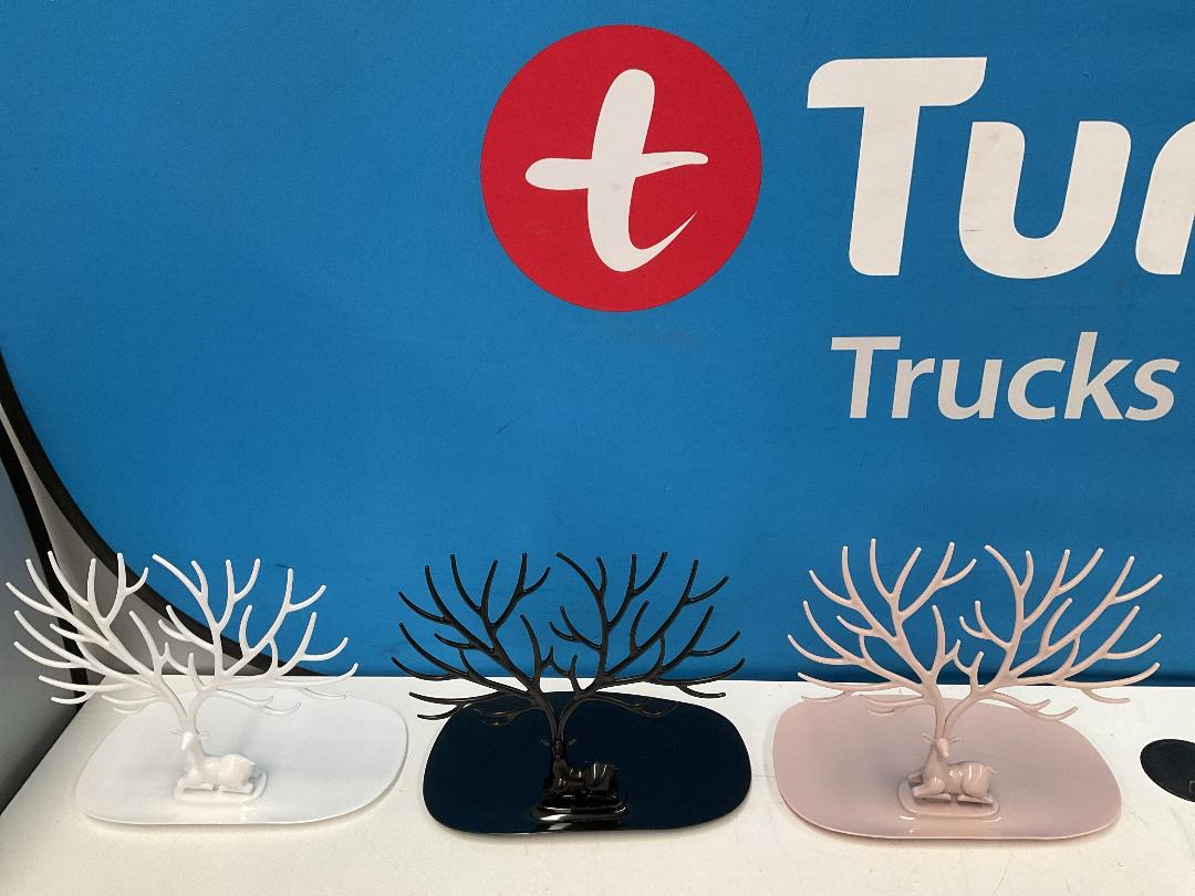 Photo '2' of 7x Deer Jewellery Holders *NEW*