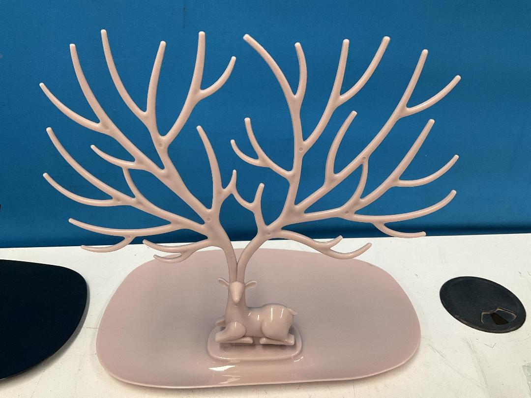 Photo '5' of 7x Deer Jewellery Holders *NEW*