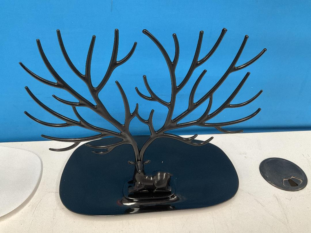 Photo '5' of 10x Deer Jewellery Holders *NEW*