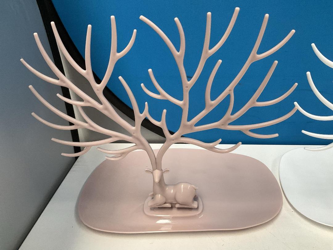 Photo '3' of 10x Deer Jewellery Holders *NEW*