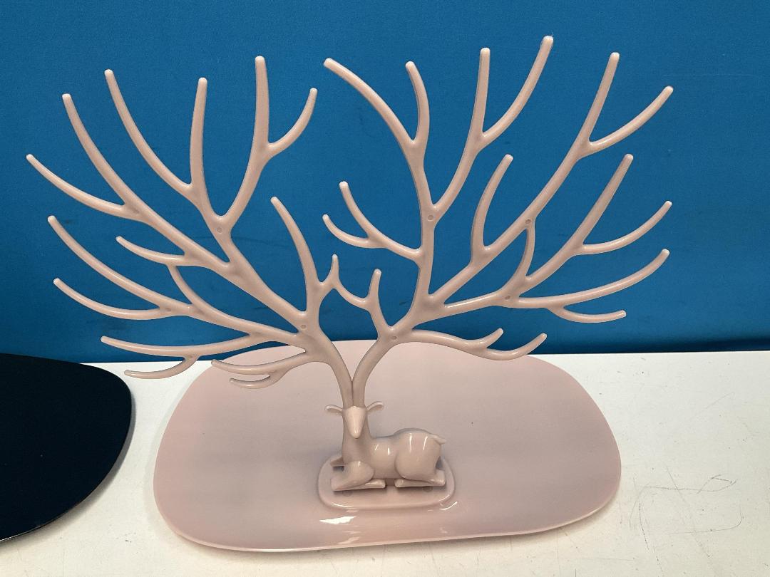Photo '4' of 9x Deer Jewellery Holders *NEW*
