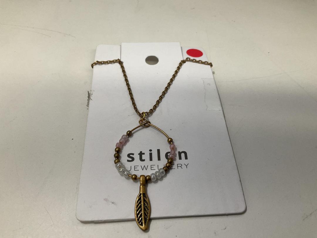 Photo '3' of Stilen Leaf Bead Necklace - RRP $39.90 Photo '3' of Stilen Leaf Bead Necklace - RRP $39.90