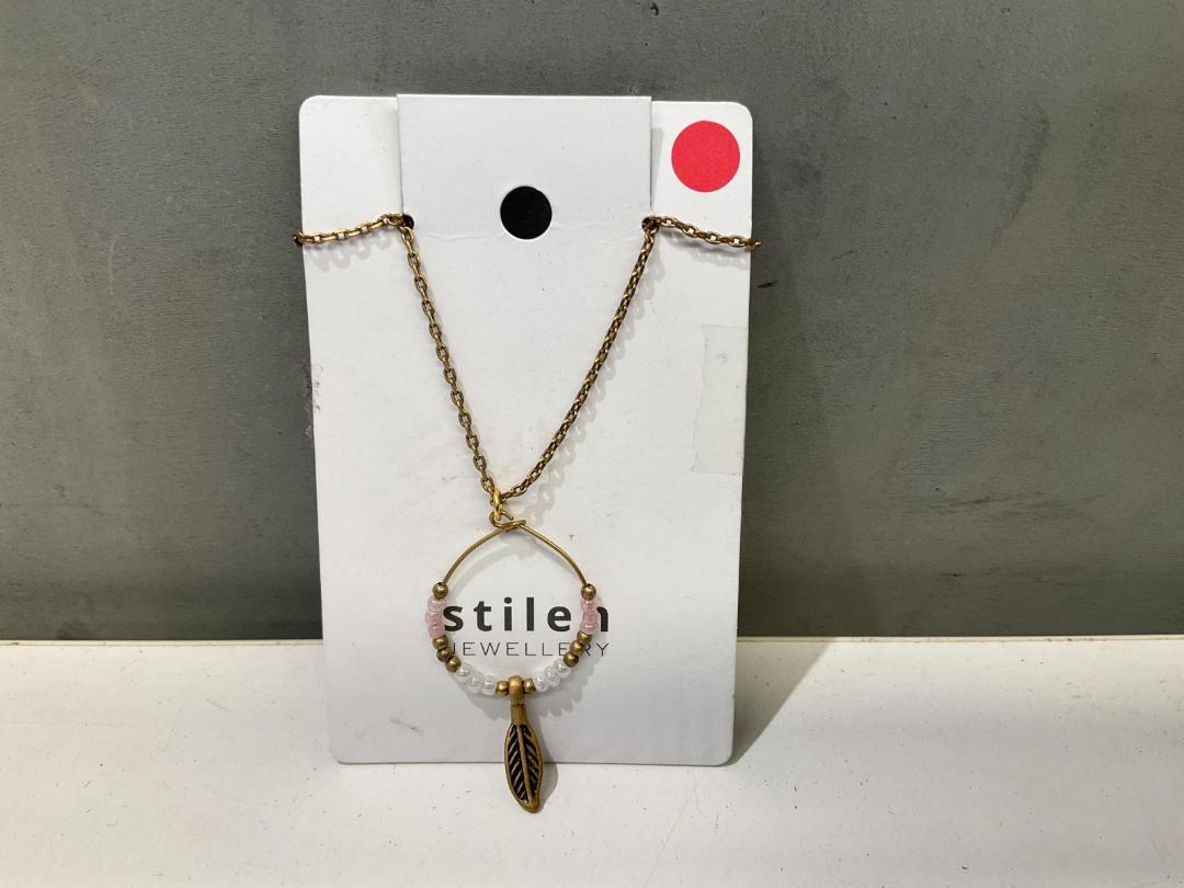 Photo '6' of Stilen Leaf Bead Necklace - RRP $39.90 Photo '6' of Stilen Leaf Bead Necklace - RRP $39.90