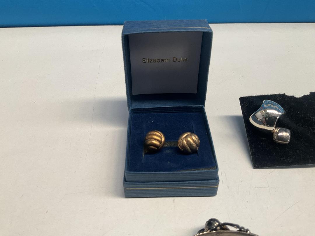 Photo '5' of Silver & Other Rings , Necklaces , Earrings & Brooches