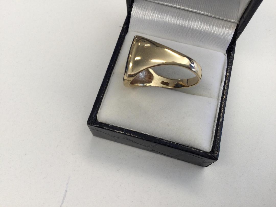 Photo '4' of Gold coloured Band with Black Coloured Stone