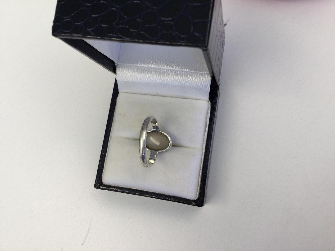 Photo '3' of Silver Coloured Band with Clear Stone