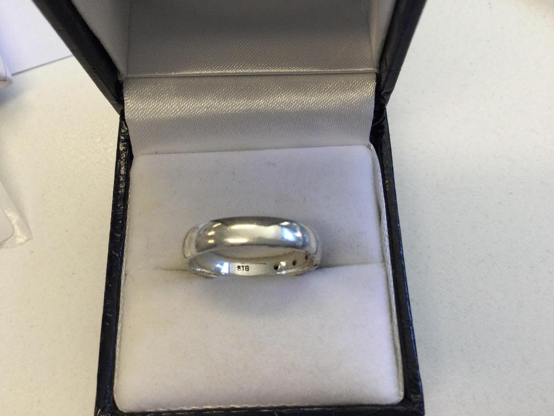 Photo '3' of Silver Ring with 3 red coloured stones