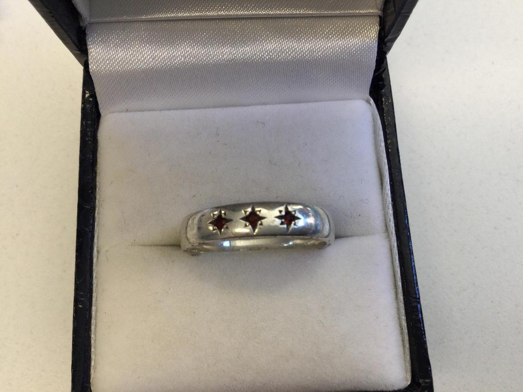 Photo '2' of Silver Ring with 3 red coloured stones