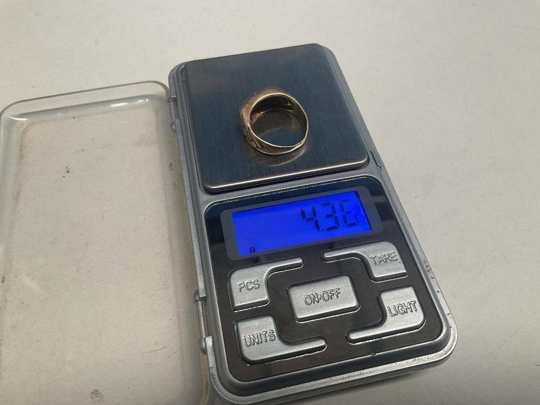 Photo '6' of 9CT ( & 0.02 ) Gold Ring w/ 2 Diamond Stones