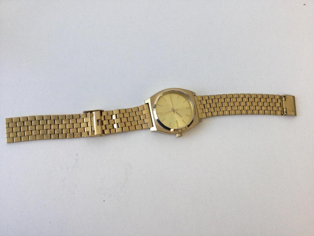 Photo '2' of Nixon Gold Watch