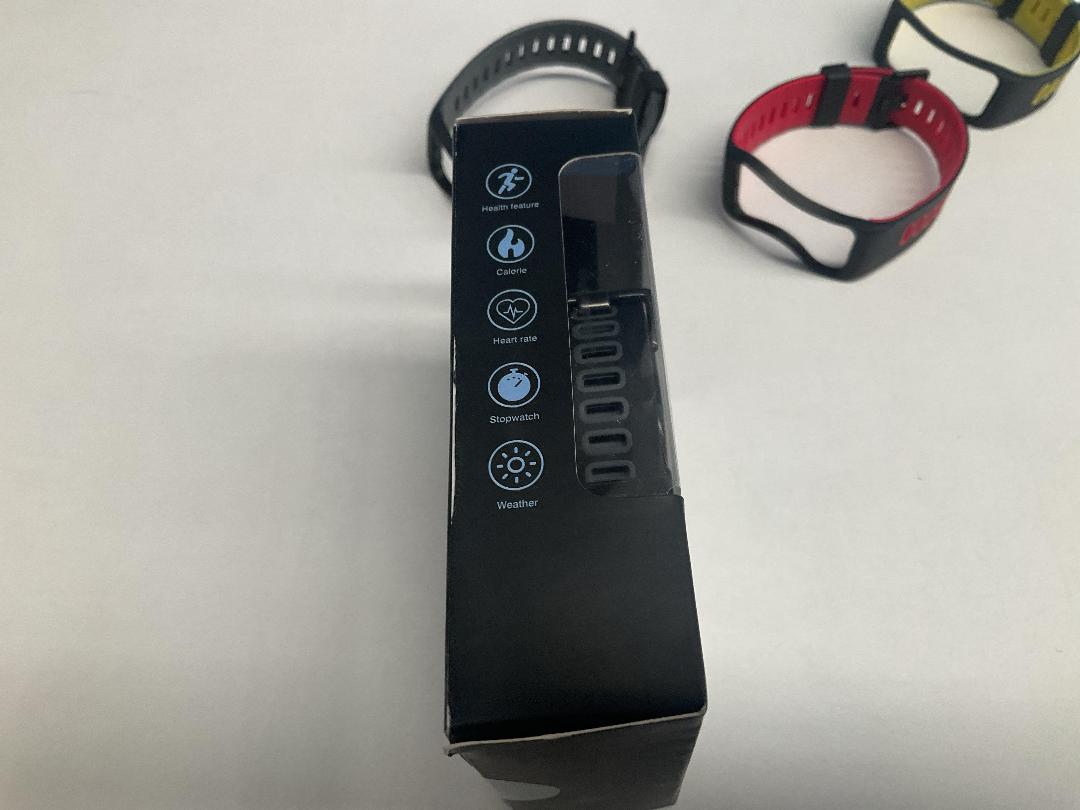 Photo '3' of FunDo Pro - Smart Sport Band & 3 Extra Straps *NEW* Photo '3' of FunDo Pro - Smart Sport Band & 3 Extra Straps *NEW*