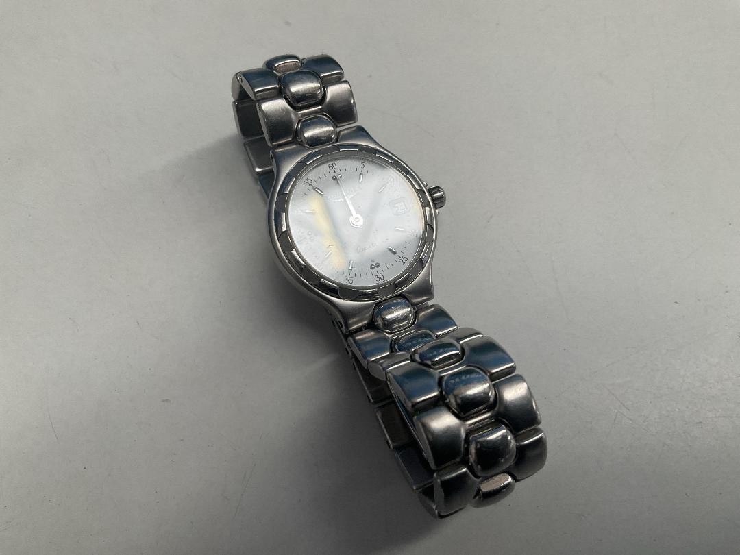 Photo '3' of Vintage Longines Womens Conquest Quartz Wrist Watch