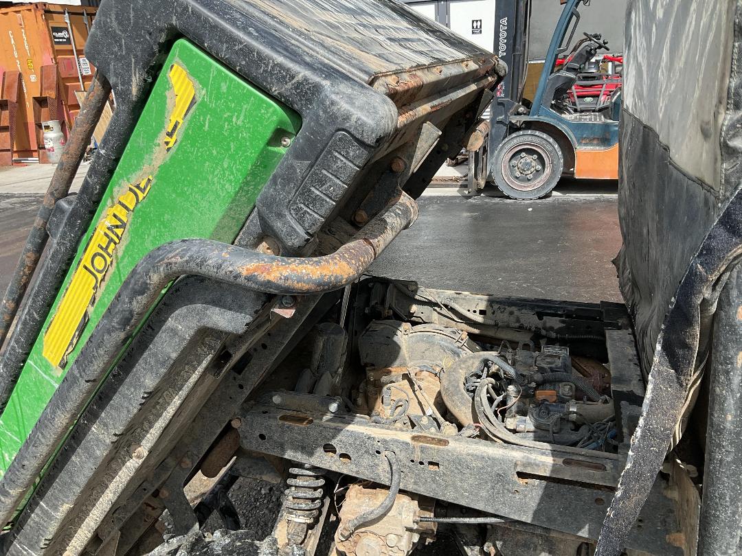 Photo '11' of John Deere side by side 4WD