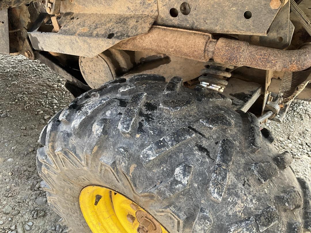 Photo '17' of John Deere side by side 4WD