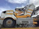 Thumbnail '4' of Kenworth T401 Tractor-Unit Thumbnail '4' of Kenworth T401 Tractor-Unit