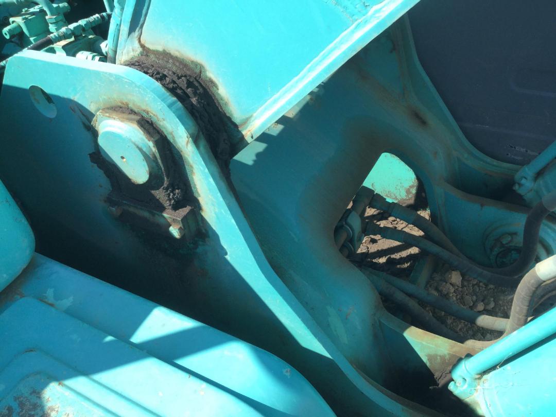 Photo '21' of KOBELCO SK200-6 Excavator Photo '21' of KOBELCO SK200-6 Excavator