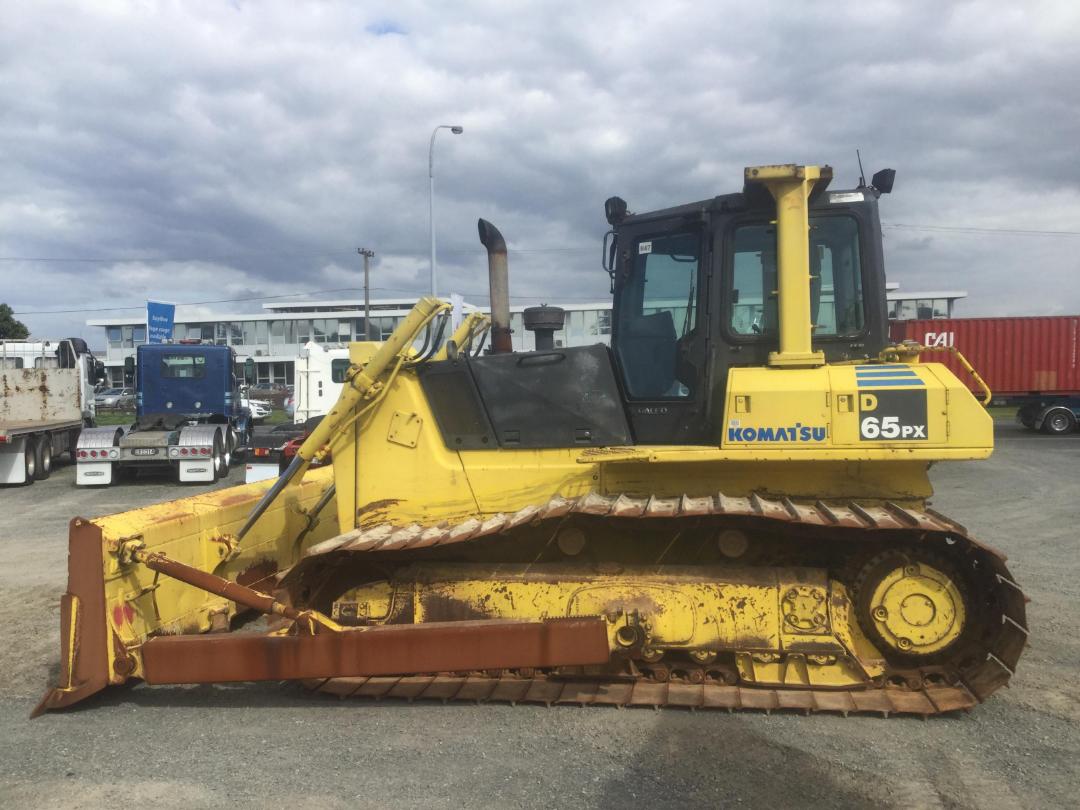 Photo '7' of Komatsu D65PX-15EO Bulldozer Photo '7' of Komatsu D65PX-15EO Bulldozer