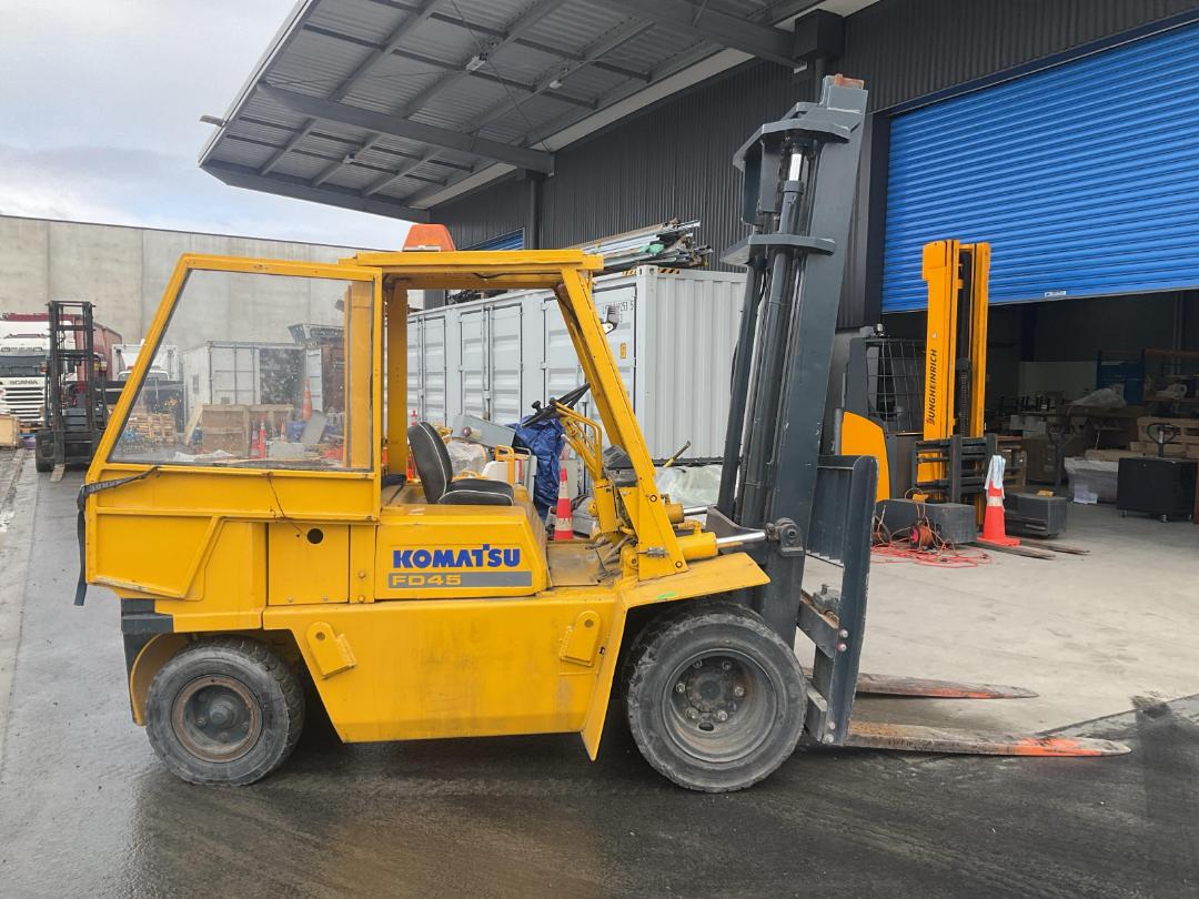 Photo '6' of Komatsu Forklift FD45 Forklift Photo '6' of Komatsu Forklift FD45 Forklift