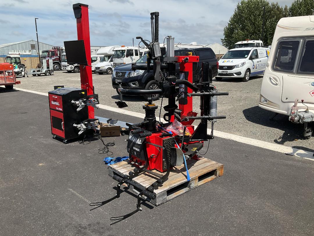 Photo '3' of Nahal Tyre Changing Machine Photo '3' of Nahal Tyre Changing Machine