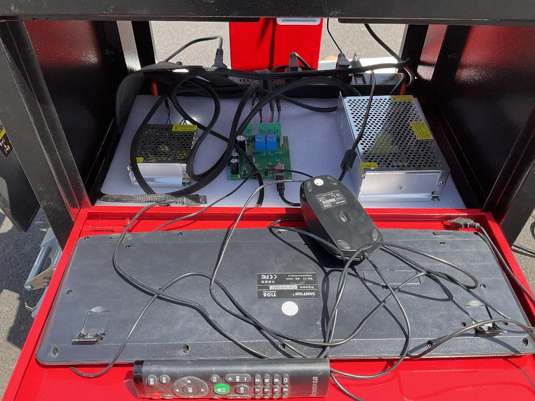 Photo '7' of Nahal Wheel Alignment Machine