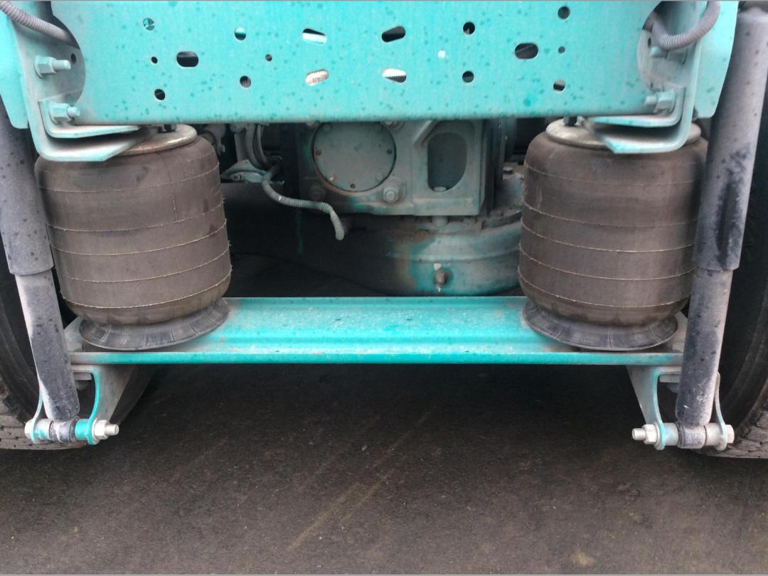 Photo '24' of MACK TRIDENT CMHT 6X4 TRACTOR Tractor-Unit Photo '24' of MACK TRIDENT CMHT 6X4 TRACTOR Tractor-Unit