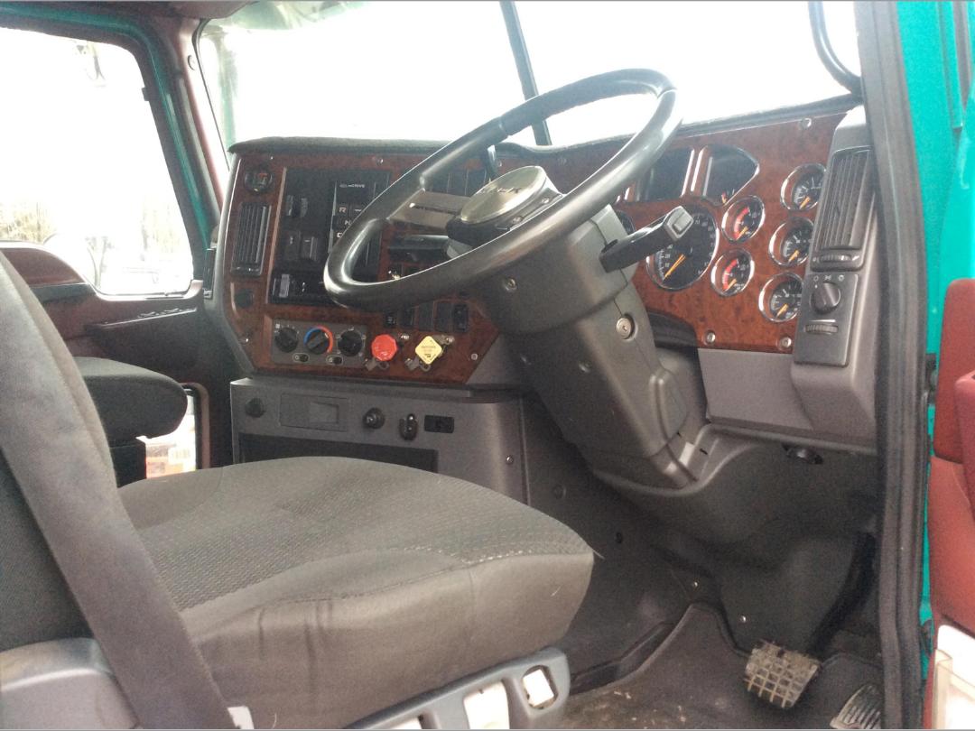 Photo '14' of MACK TRIDENT CMHT 6X4 TRACTOR Tractor-Unit Photo '14' of MACK TRIDENT CMHT 6X4 TRACTOR Tractor-Unit