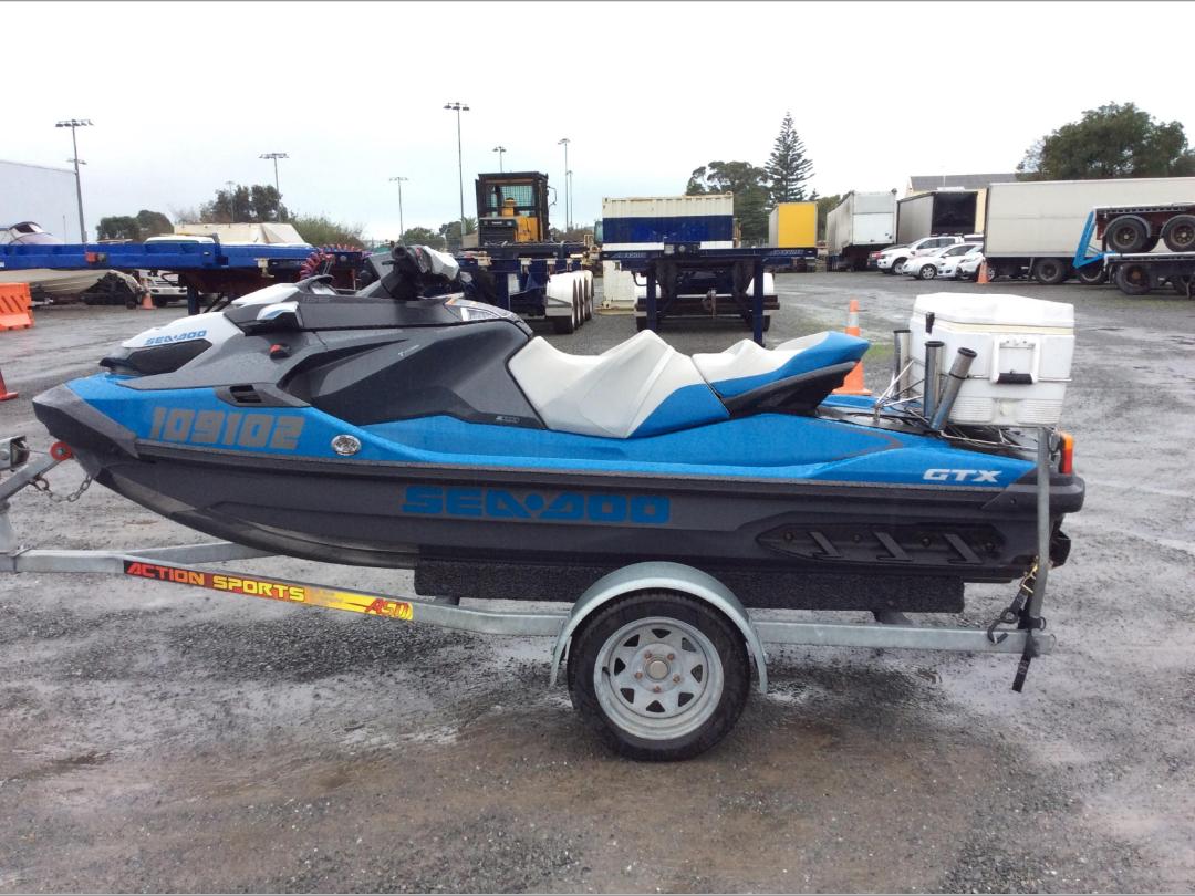 Photo '7' of 83J87 : 2018 Sea Doo GTX 155 JETSKI Photo '7' of 83J87 : 2018 Sea Doo GTX 155 JETSKI