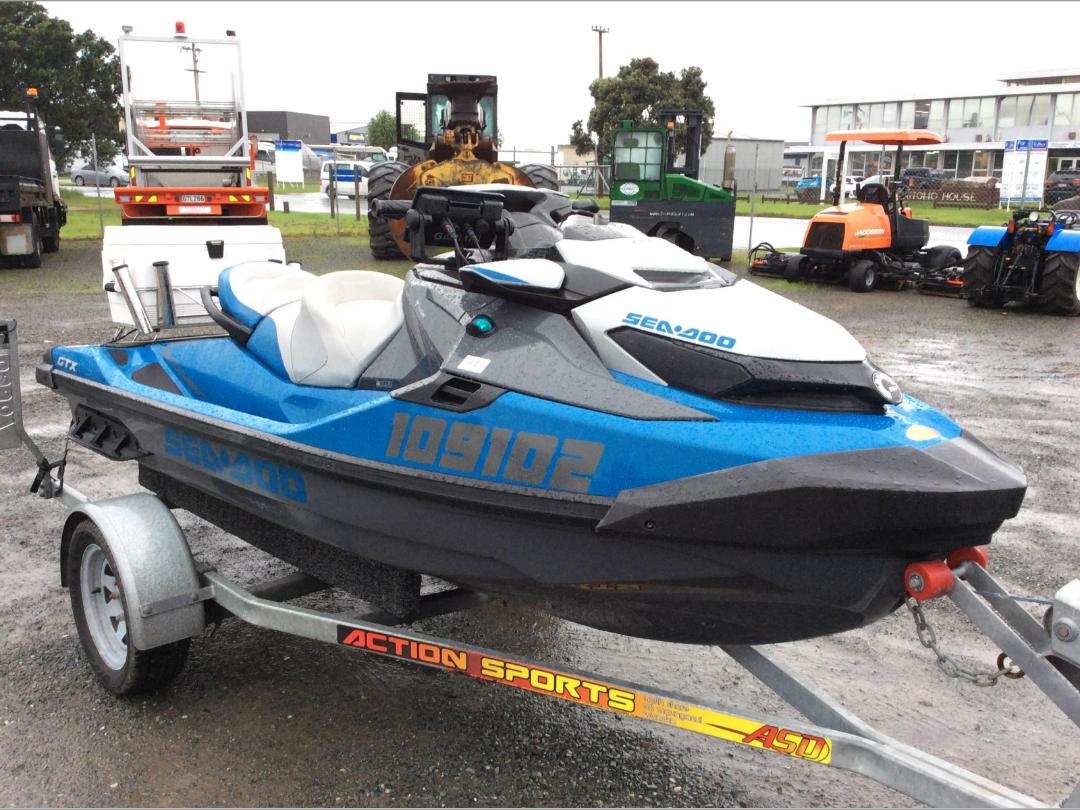Photo '23' of 83J87 : 2018 Sea Doo GTX 155 JETSKI Photo '23' of 83J87 : 2018 Sea Doo GTX 155 JETSKI