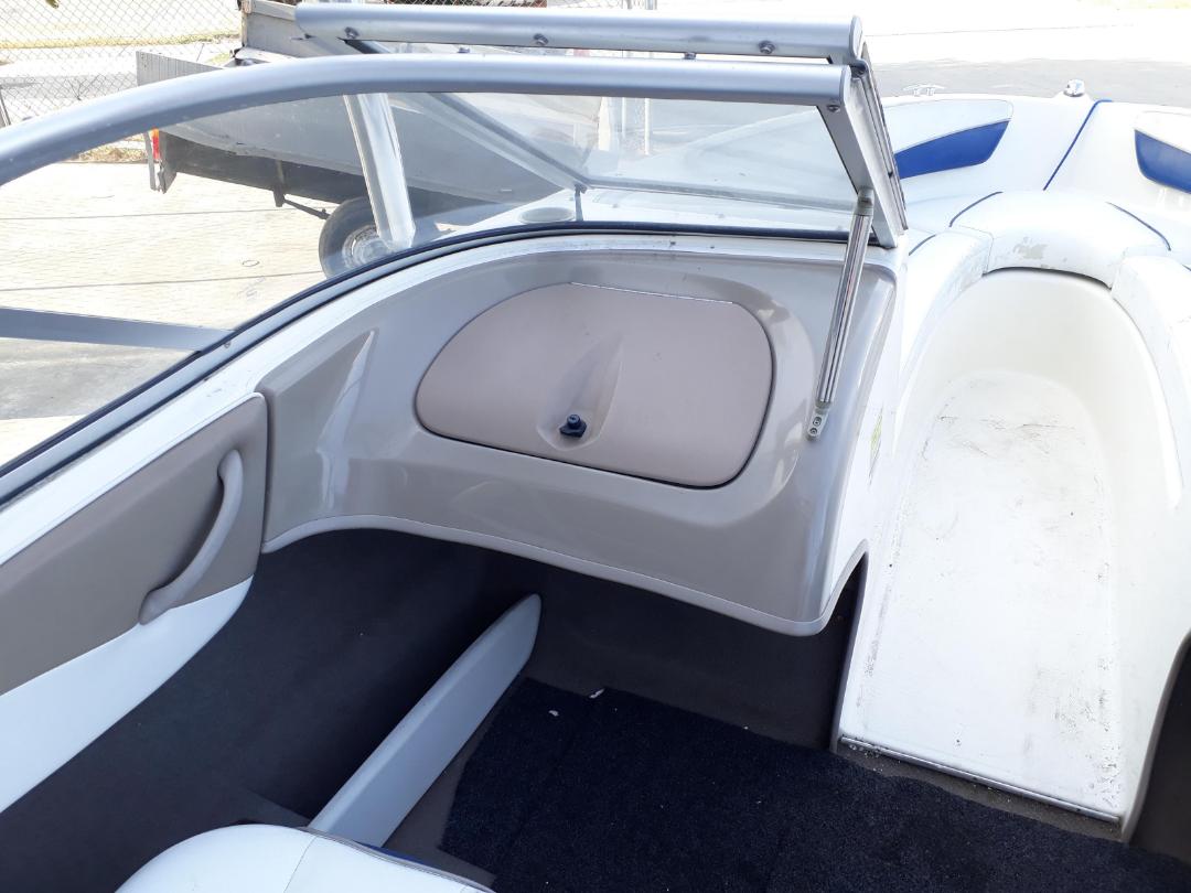Photo '12' of W248M : 2004 Bayliner 205 Photo '12' of W248M : 2004 Bayliner 205