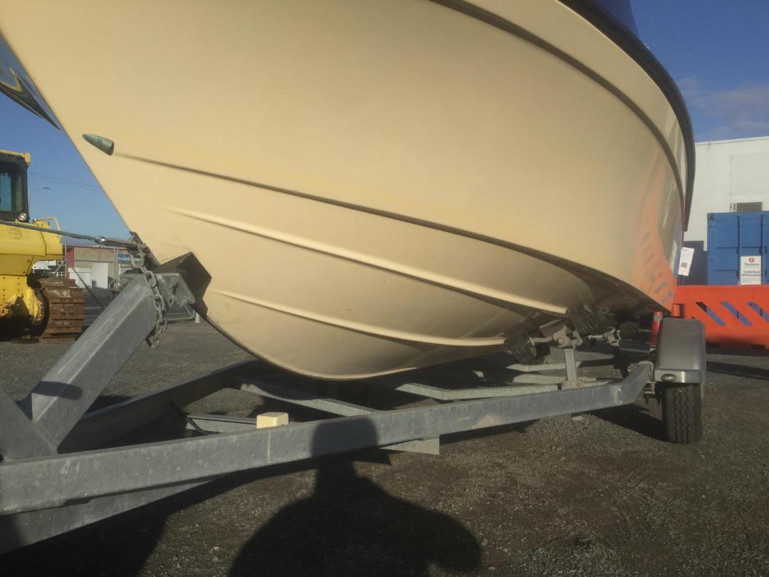 Photo '9' of 6C524 : 1986 Bonito 4.6m Boat With Trailer Photo '9' of 6C524 : 1986 Bonito 4.6m Boat With Trailer