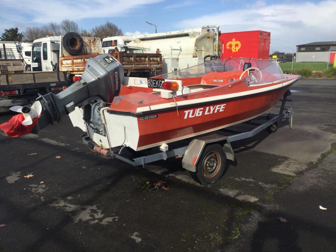 Photo '4' of Glastron Boat and Trailer Photo '4' of Glastron Boat and Trailer