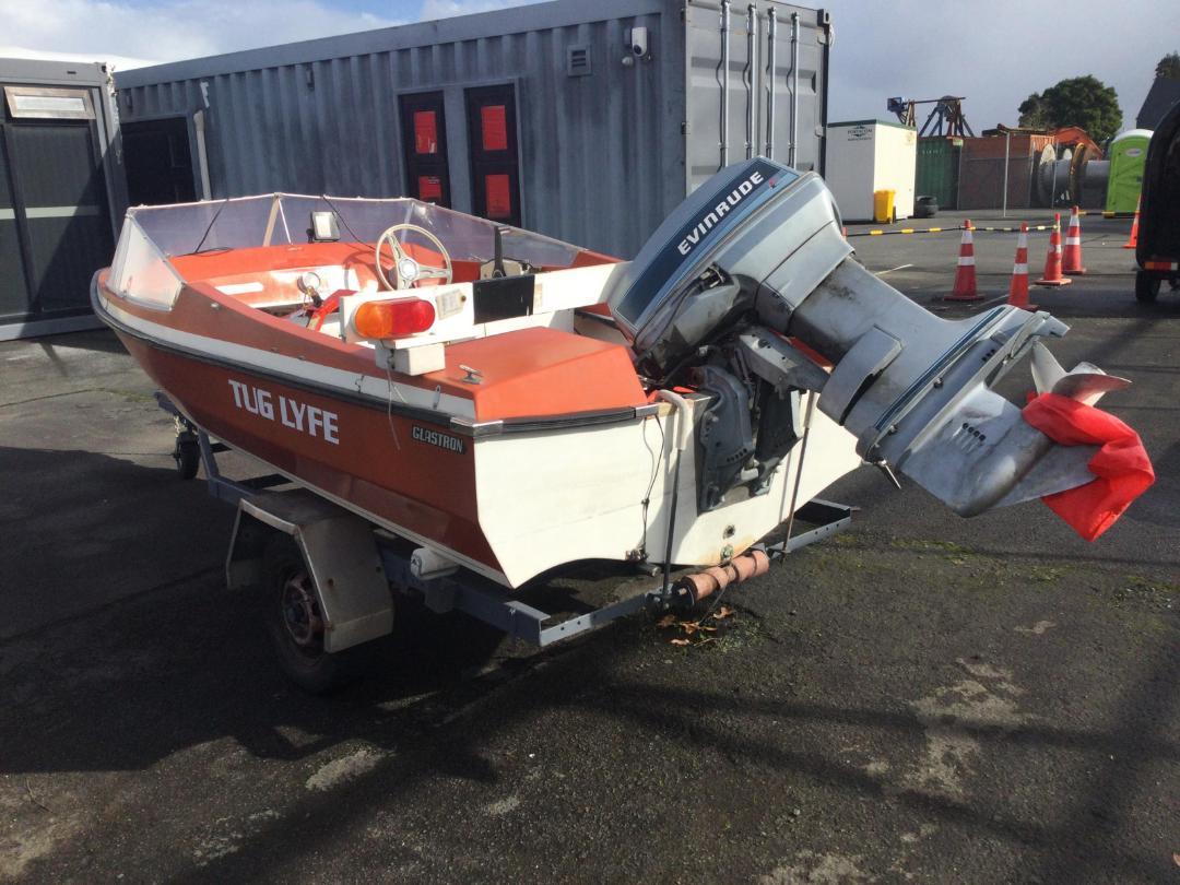 Photo '6' of Glastron Boat and Trailer Photo '6' of Glastron Boat and Trailer