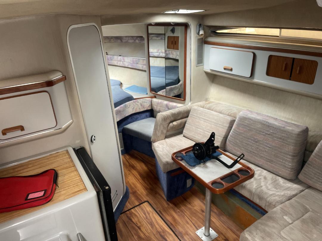 Photo '15' of 1990 Sea-Ray 330 Cabin Cruiser Photo '15' of 1990 Sea-Ray 330 Cabin Cruiser