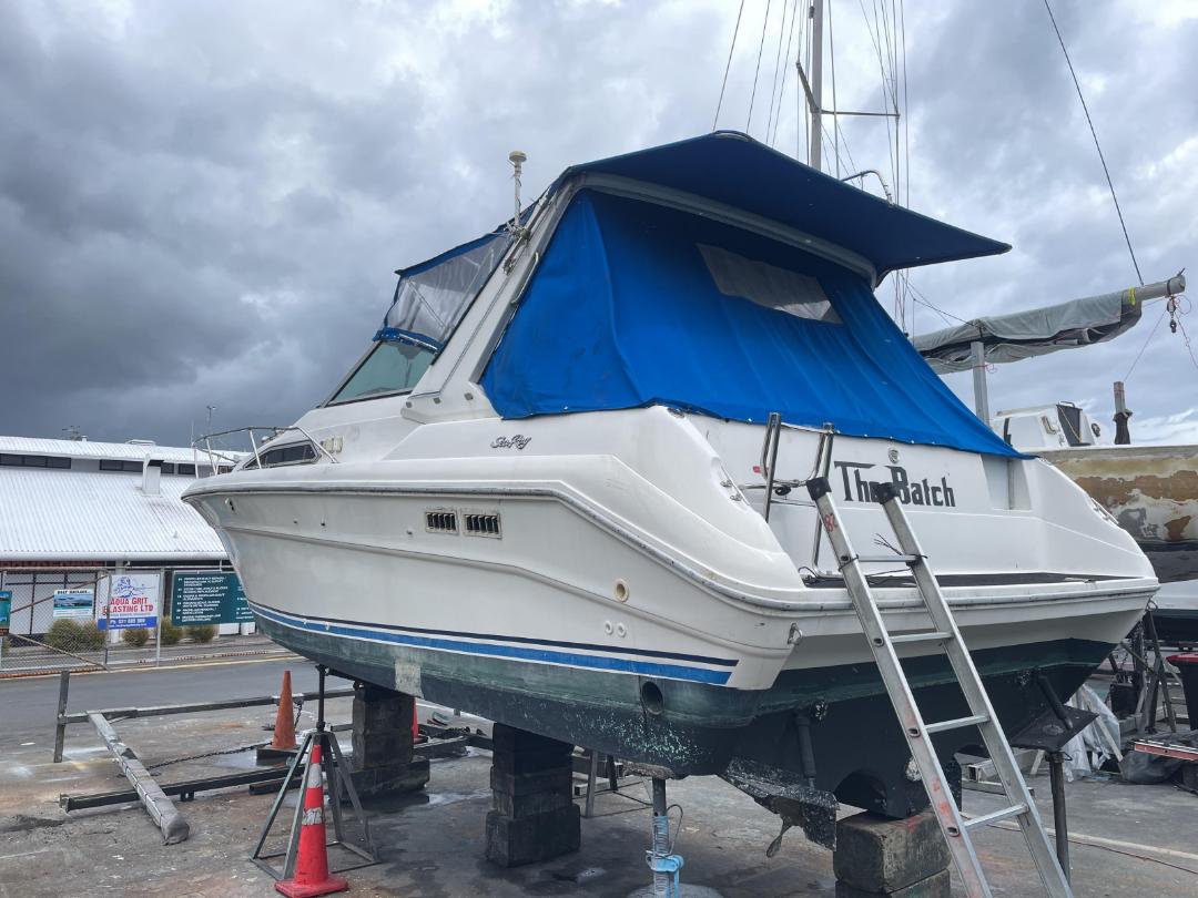 Photo '4' of 1990 Sea-Ray 330 Cabin Cruiser Photo '4' of 1990 Sea-Ray 330 Cabin Cruiser