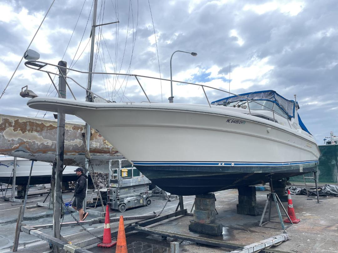 Photo '5' of 1990 Sea-Ray 330 Cabin Cruiser Photo '5' of 1990 Sea-Ray 330 Cabin Cruiser